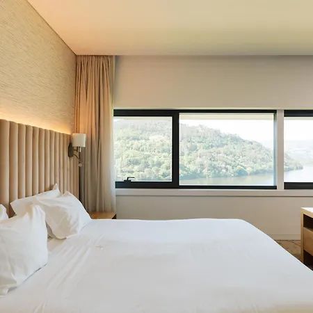 Douro Royal Valley & ריבה דורו